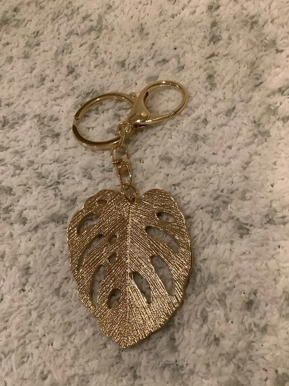 Tropical Monstera Philodendron Leaf Shaped Enamel Keychain Yellow & Green NWT